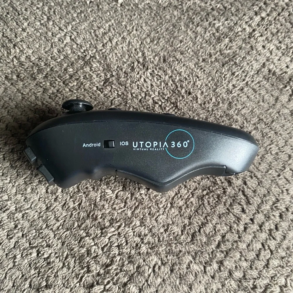 Utopia 360 VR with controller